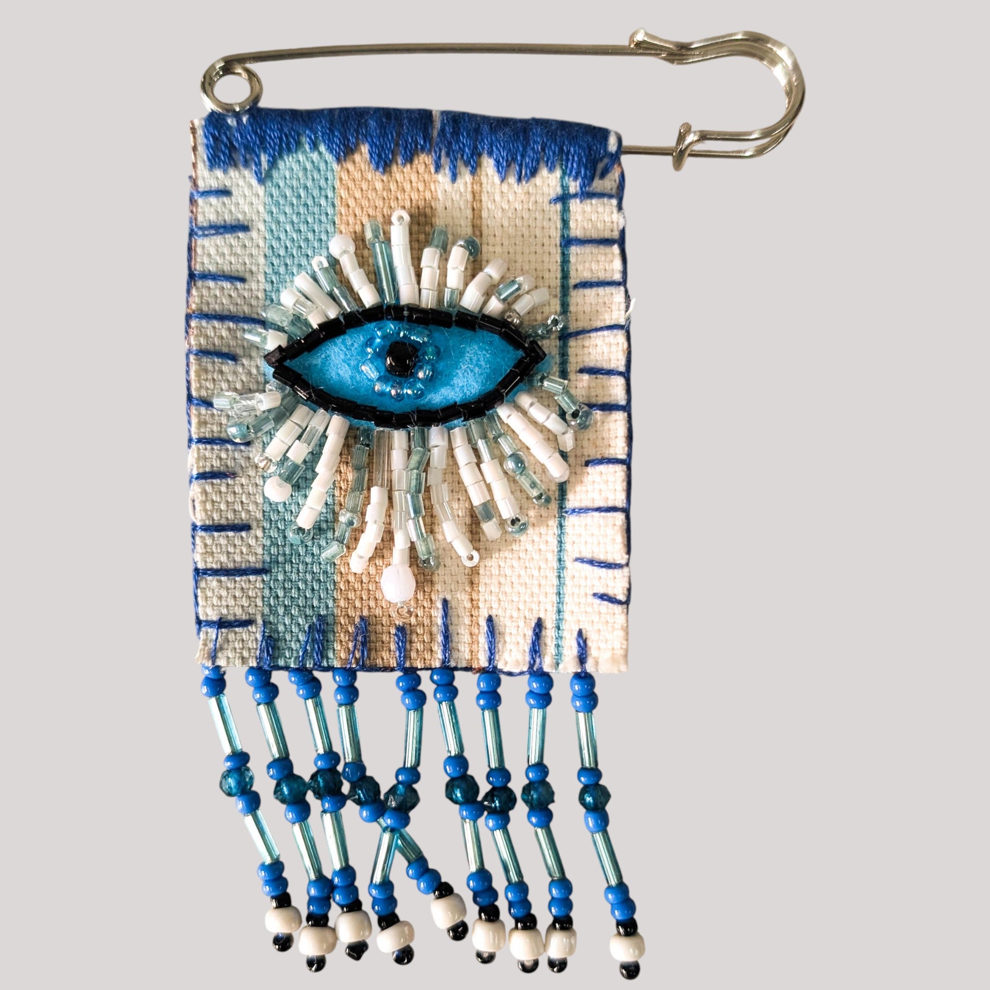 Handmade Brooches by Vivi Mercado